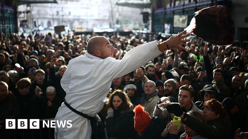Waterskiing Santas and giant cuts of meat