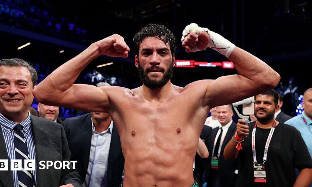 Hamzah Sheeraz celebrates after beating Edgar Berlanga in July