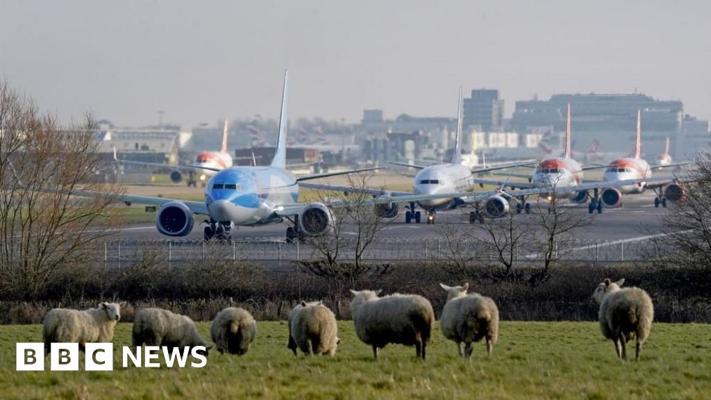 Gatwick Airport second runway legal challenge has date set