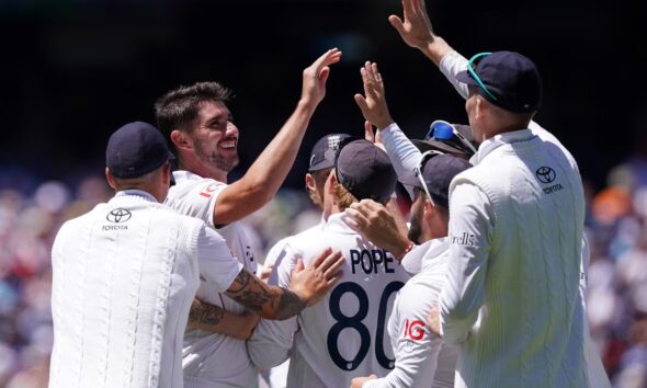England’s bowlers strike as wickets continue to tumble at the MCG