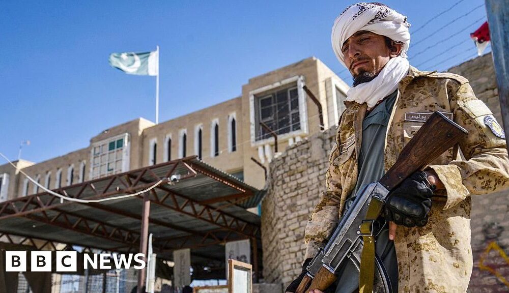 New clashes break out between Pakistan and Taliban