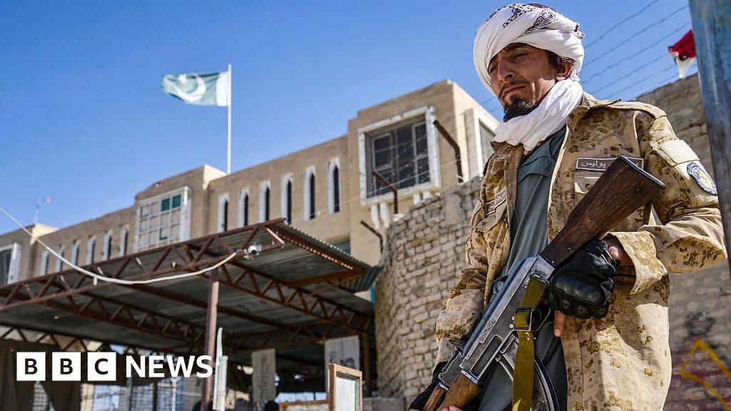 New clashes break out between Pakistan and Taliban