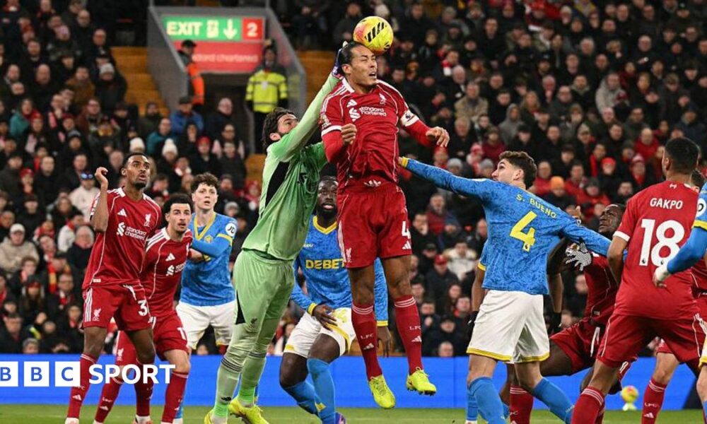 Virgil van Dijk defends a corner during Liverpool's 2-1 win over Wolves