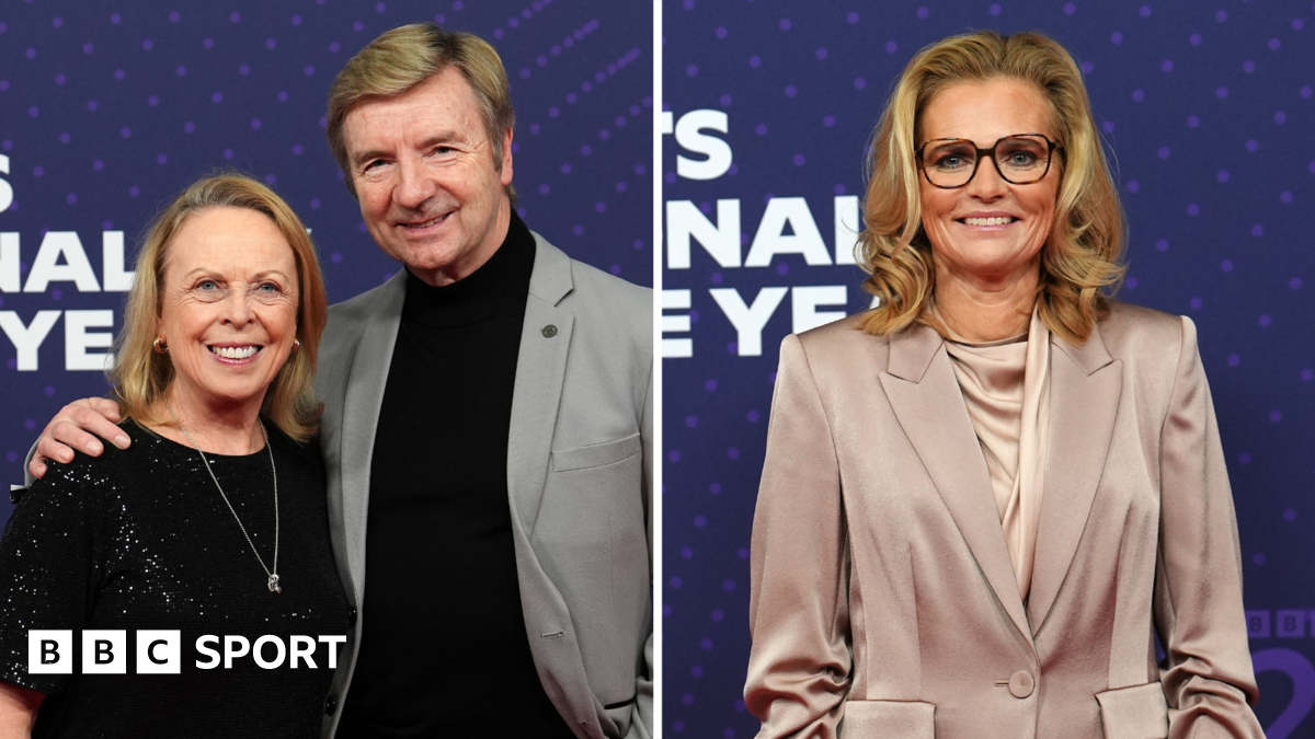 Jayne Torvill (left) and Christopher Dean performing on the ice at the Olympics in Sarejevo
