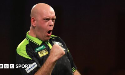 Michael van Gerwen celebrates