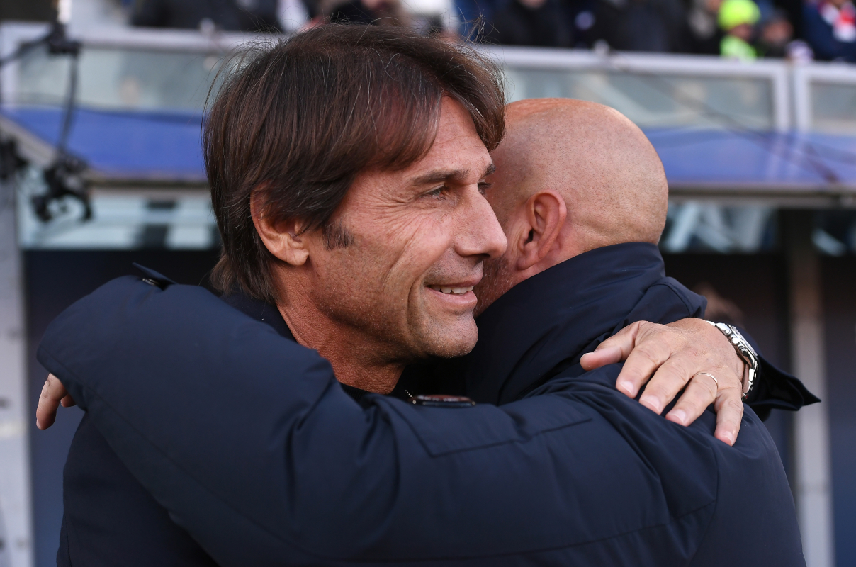 BOLOGNA, ITALY - NOVEMBER 09: Antonio Conte, Head Coach of Napoli, hugs Vincenzo Italiano, Head Coach of Bologna FC 1909, prior to the Serie A match between Bologna FC 1909 and SSC Napoli at Renato Dall