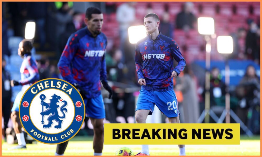 Adam Wharton warming up for Crystal Palace