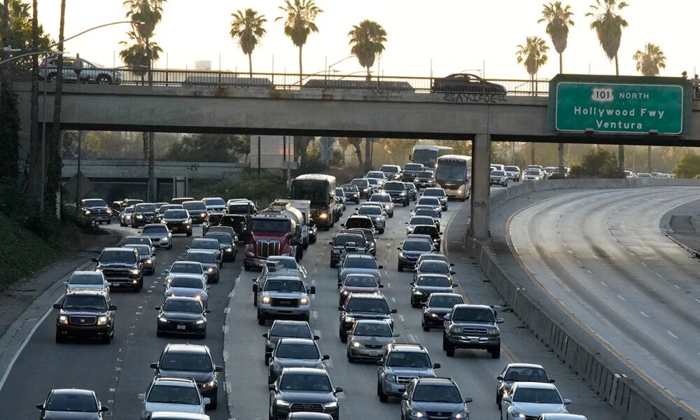 IRS increases business mileage tax deduction rate by 2.5 cents for 2026