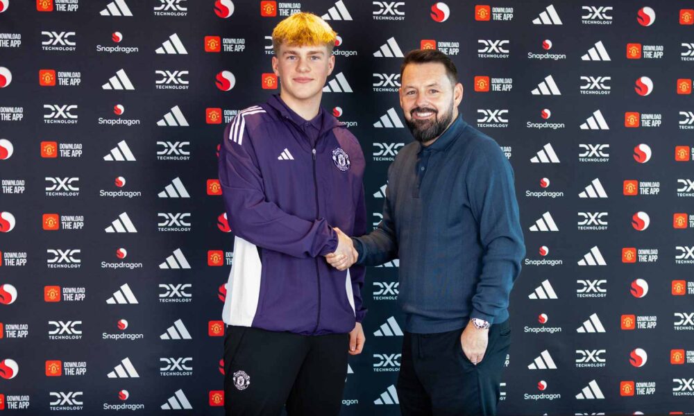 Charlie Hardy completes move to Man Utd Academy