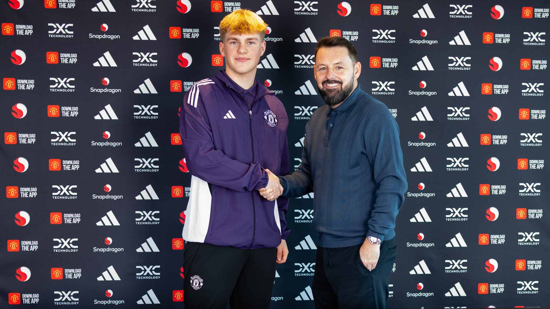 Charlie Hardy completes move to Man Utd Academy