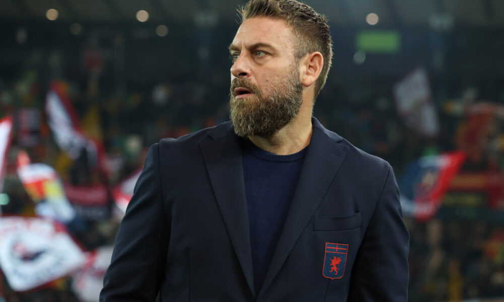 UDINE, ITALY - DECEMBER 08: Daniele De Rossi, manager of Genoa, looks on before kick off at the Serie A match between Udinese Calcio and Genoa CFC at Stadio Friuli on December 08, 2025 in Udine, Italy. (Photo by Timothy Rogers/Getty Images)