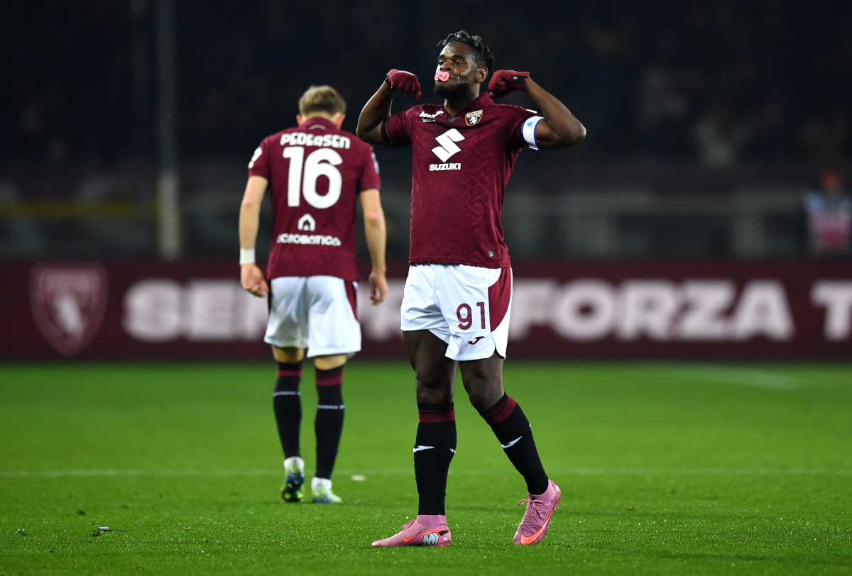 TURIN, ITALY - DECEMBER 08: Duvan Zapata of Torino celebrates scoring his team