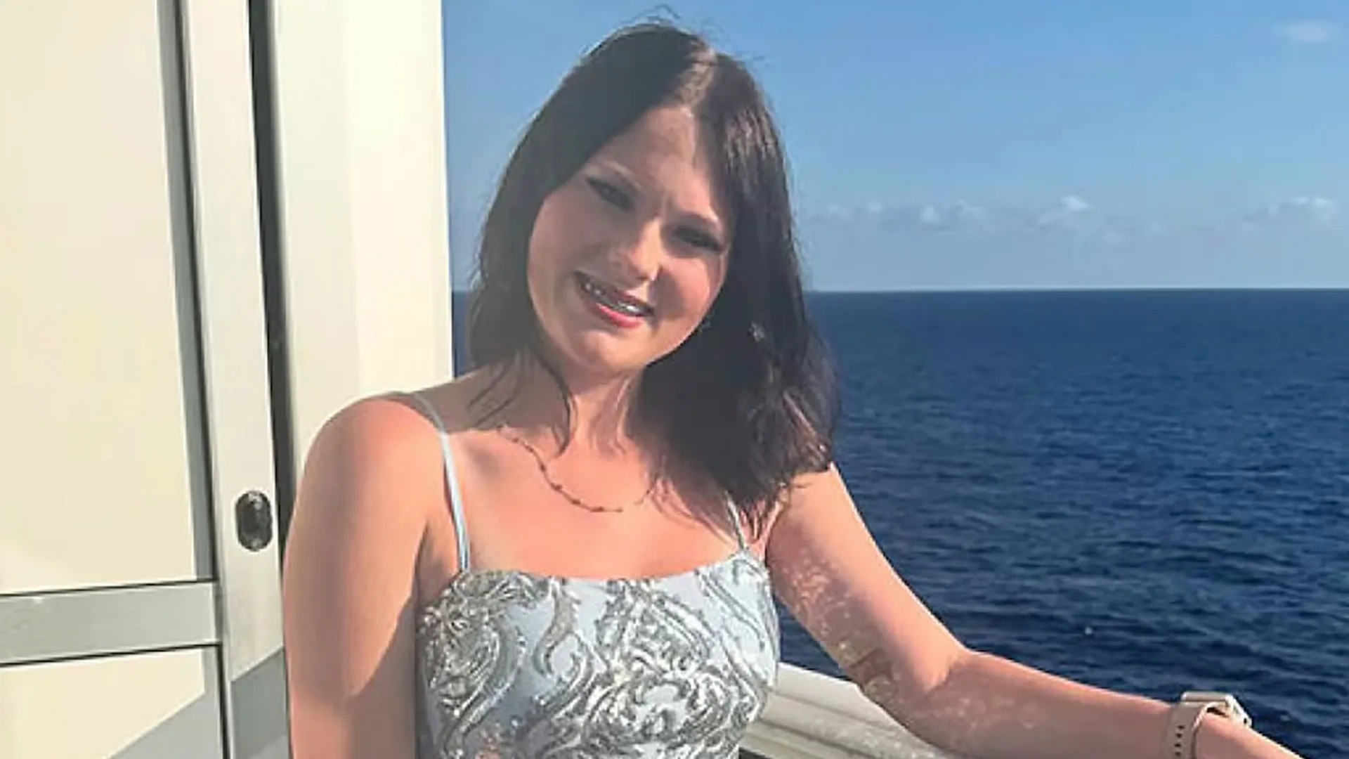 Cheerleader Anna Kepner's death probe will be stalled for WEEKS as FBI battle major crime scene issue, expert says