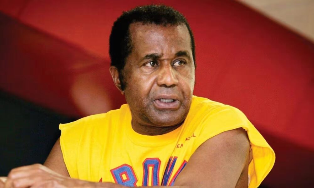 Emanuel Steward placed Muhammad Ali at number 2 when ranking his top 10 best fighters of all time