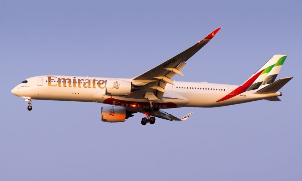Emirates Alters Schedules Due to Storm