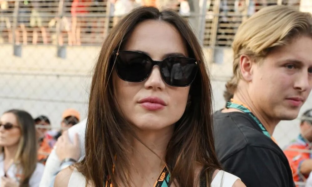 Watch the awkward moment Sky F1's Martin Brundle is rejected by Ana de Armas