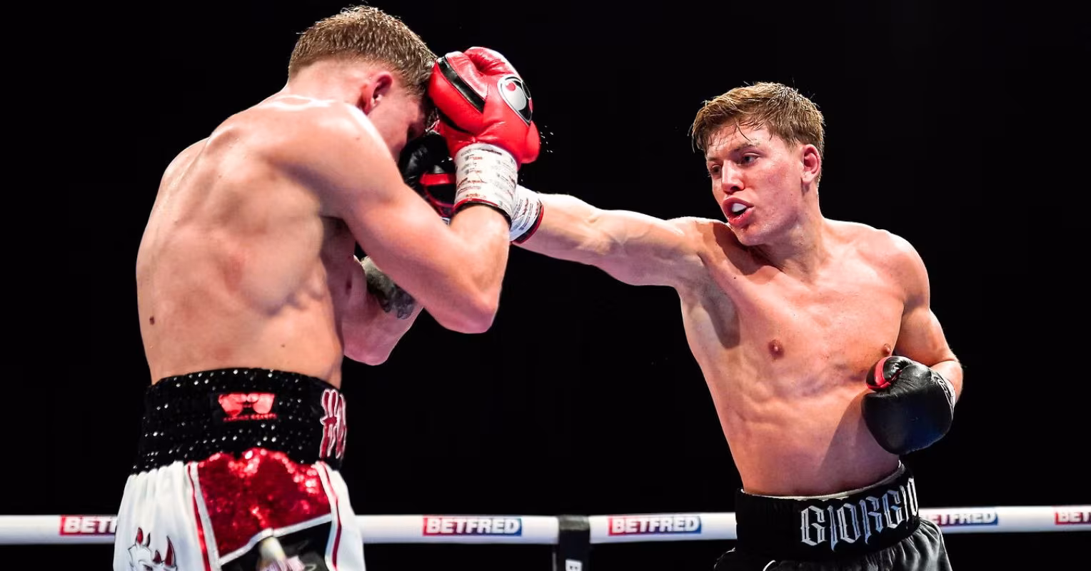 Giorgio Visioli beats Joe Howarth in London to capture first pro title
