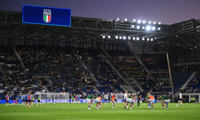 BERGAMO, ITALY - SEPTEMBER 05: Players of Italy during the warms up during the FIFA World Cup 2026 qualifier match between Italy and Estonia at Stadio di Bergamo on September 05, 2025 in Bergamo, Italy. (Photo by Mattia Ozbot/Getty Images)