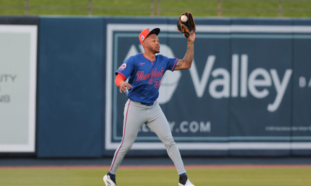 Braves, Jose Azocar Agree To Minor League Deal