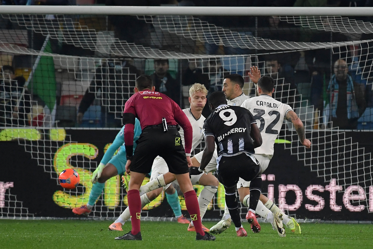 UDINE, ITALY - DECEMBER 27: Keinan Davis of Udinese Calcio scores a first goal during the Serie A match between Udinese Calcio and SS Lazio at Stadio Friuli on December 27, 2025 in Udine, Italy. (Photo by Marco Rosi - SS Lazio/Getty Images)