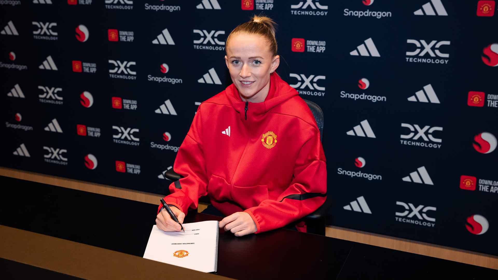 Lea Schuller signs for Manchester United Women 29 December 2025