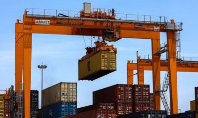 Vietnam's trade surplus with US hits record as exports surge despite tariffs