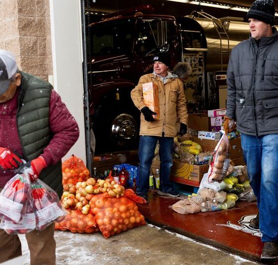 Long lines at the food pantry: Inflation tests Trump’s base in Michigan