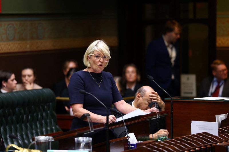 Australia state parliament to push through stricter gun laws after Bondi shooting