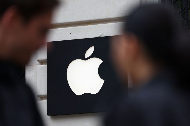 Italy’s antitrust fines Apple for alleged abuse of dominant position with App Store