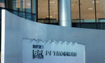 Brazil union set to accept Petrobras labor offer, end strike