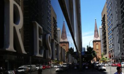 Australia central bank saw risk of rate rise in 2026 to contain inflation