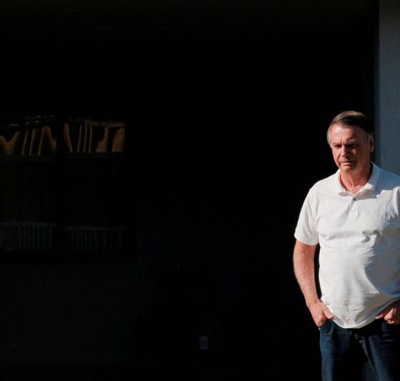 Brazil’s former President Bolsonaro undergoes new surgery to treat hiccups