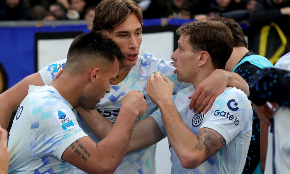 PISA, ITALY - NOVEMBER 30: Lautaro Martinez (L) of FC Internazionale celebrates after scoring a goal with Pio Esposito and Nicolo
