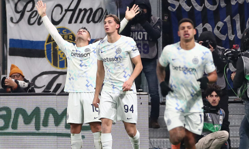 BERGAMO, ITALY - DECEMBER 28: Lautaro Martinez of FC Internazionale celebrates after scoring their team