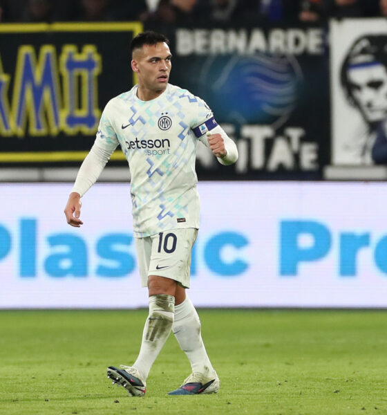 BERGAMO, ITALY - DECEMBER 28: Lautaro Martinez of FC Internazionale celebrates after scoring their team