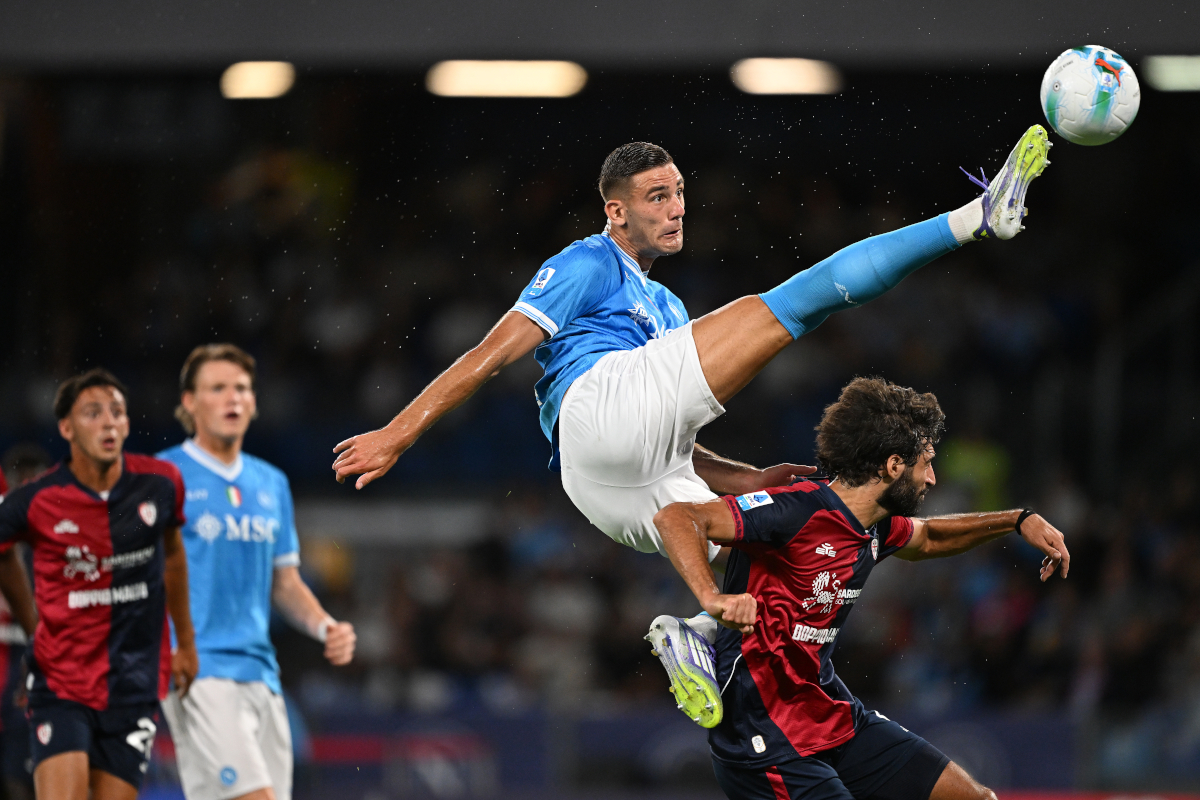 NAPLES, ITALY - AUGUST 30: Lorenzo Lucca of SSC Napoli during the Serie A match between SSC Napoli and Cagliari Calcio at Stadio Diego Armando Maradona on August 30, 2025 in Naples, Italy. (Photo by Francesco Pecoraro/Getty Images)