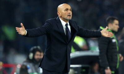 NAPLES, ITALY - DECEMBER 07: Luciano Spalletti, Head Coach of Juventus, reacts during the Serie A match between SSC Napoli and Juventus FC at Stadio Diego Armando Maradona on December 07, 2025 in Naples, Italy. (Photo by Francesco Pecoraro/Getty Images)