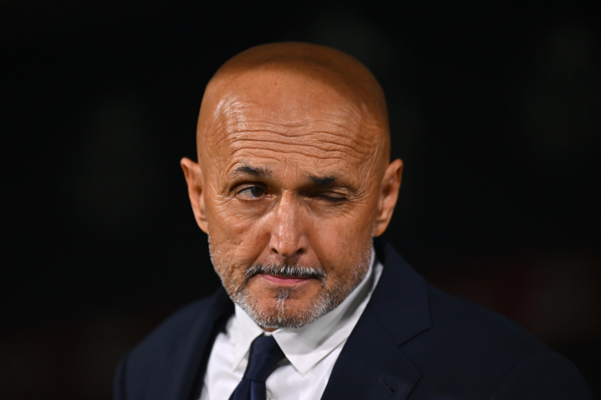 BOLOGNA, ITALY - DECEMBER 14: Luciano Spalletti, Head Coach of Juventus, looks on prior to the Serie A match between Bologna FC 1909 and Juventus FC at Renato Dall