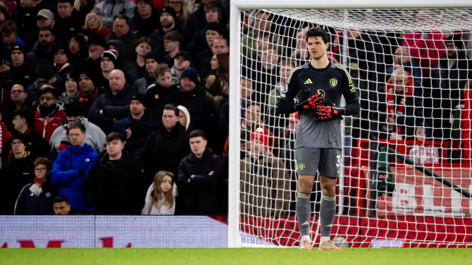 Senne Lammens wins Man of the Match