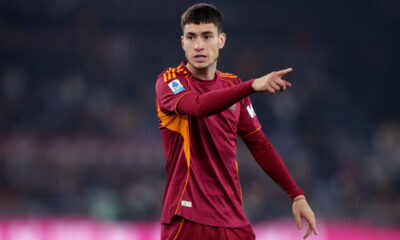 ROME, ITALY - DECEMBER 15: Matias Soule of AS Roma gestures during the Serie A match between AS Roma and Como 1907 at Stadio Olimpico on December 15, 2025 in Rome, Italy. (Photo by Paolo Bruno/Getty Images)