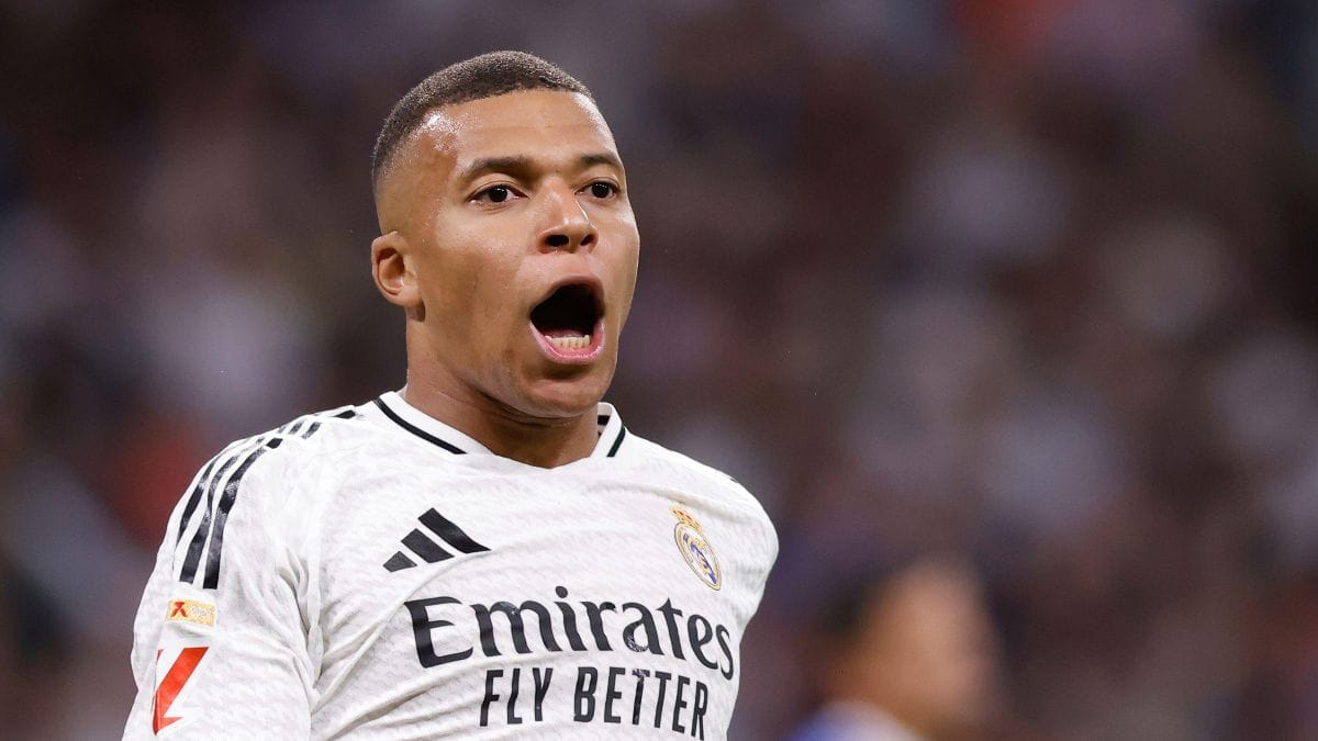 Mbappe stars in easy win