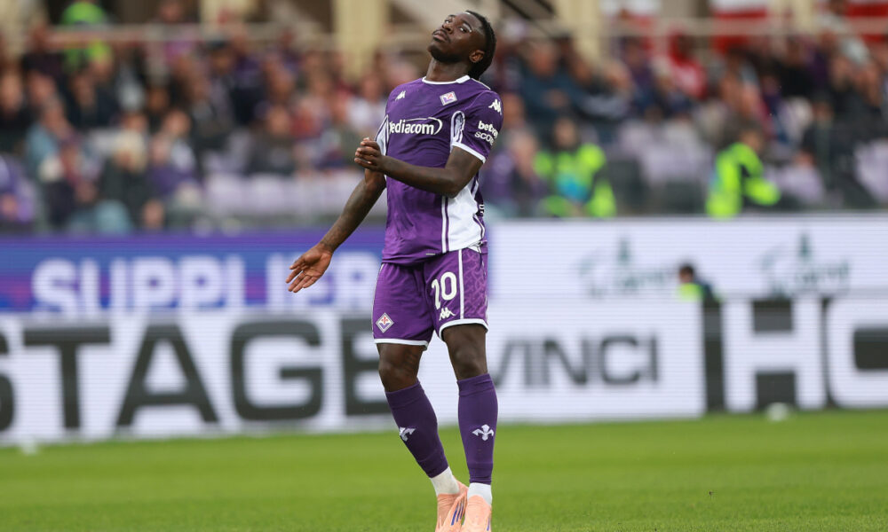 FLORENCE, ITALY - NOVEMBER 2: Moise Kean of ACF Fiorentina reacts during the Serie A match between ACF Fiorentina and US Lecce at Artemio Franchi on November 2, 2025 in Florence, Italy. (Photo by Gabriele Maltinti/Getty Images)