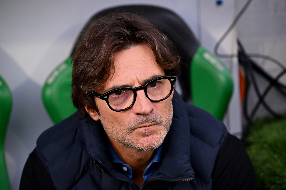SASSUOLO, ITALY - DECEMBER 06: Paolo Vanoli, Head Coach of ACF Fiorentina, looks on prior to the Serie A match between US Sassuolo Calcio and ACF Fiorentina at Mapei Stadium Citta del Tricolore on December 06, 2025 in Sassuolo, Italy. (Photo by Alessandro Sabattini/Getty Images)