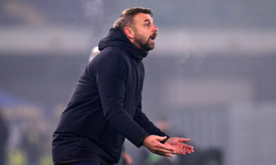 VERONA, ITALY - DECEMBER 06: Paolo Zanetti, Head Coach of Hellas Verona, reacts during the Serie A match between Hellas Verona FC and Atalanta BC at Stadio Marcantonio Bentegodi on December 06, 2025 in Verona, Italy. (Photo by Alessandro Sabattini/Getty Images)