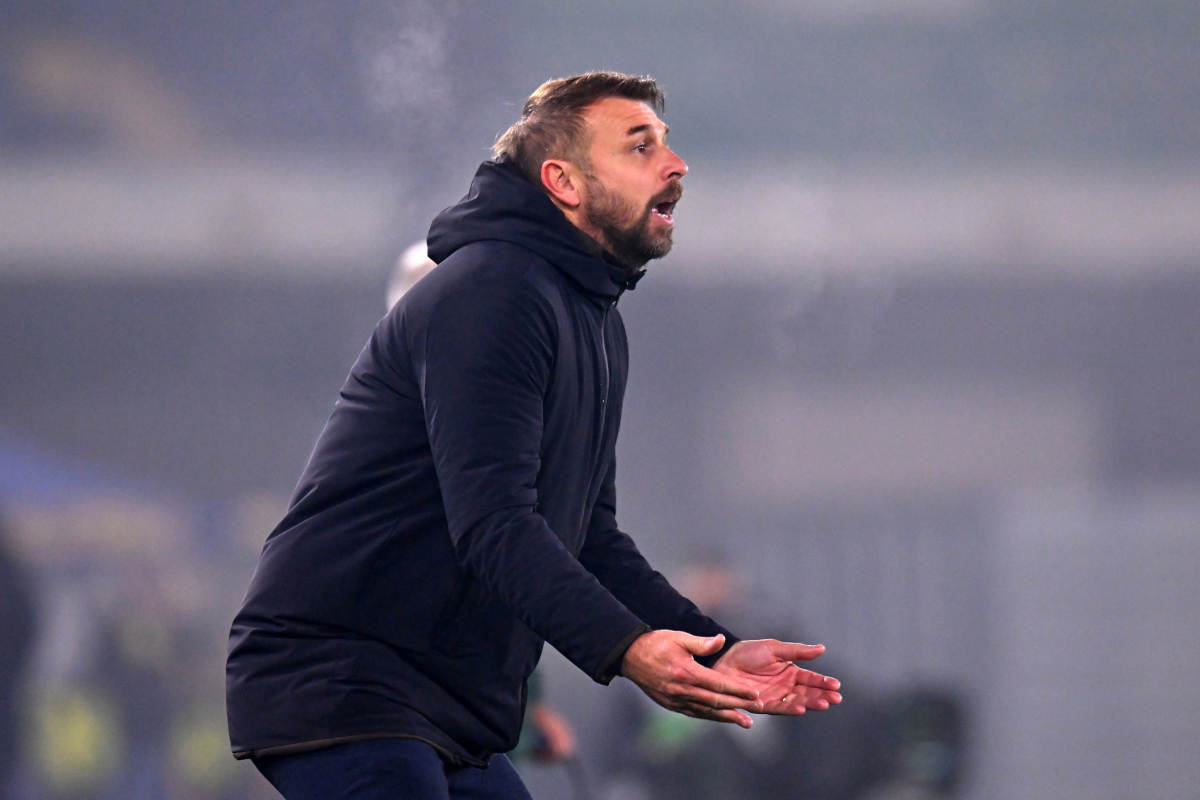 VERONA, ITALY - DECEMBER 06: Paolo Zanetti, Head Coach of Hellas Verona, reacts during the Serie A match between Hellas Verona FC and Atalanta BC at Stadio Marcantonio Bentegodi on December 06, 2025 in Verona, Italy. (Photo by Alessandro Sabattini/Getty Images)