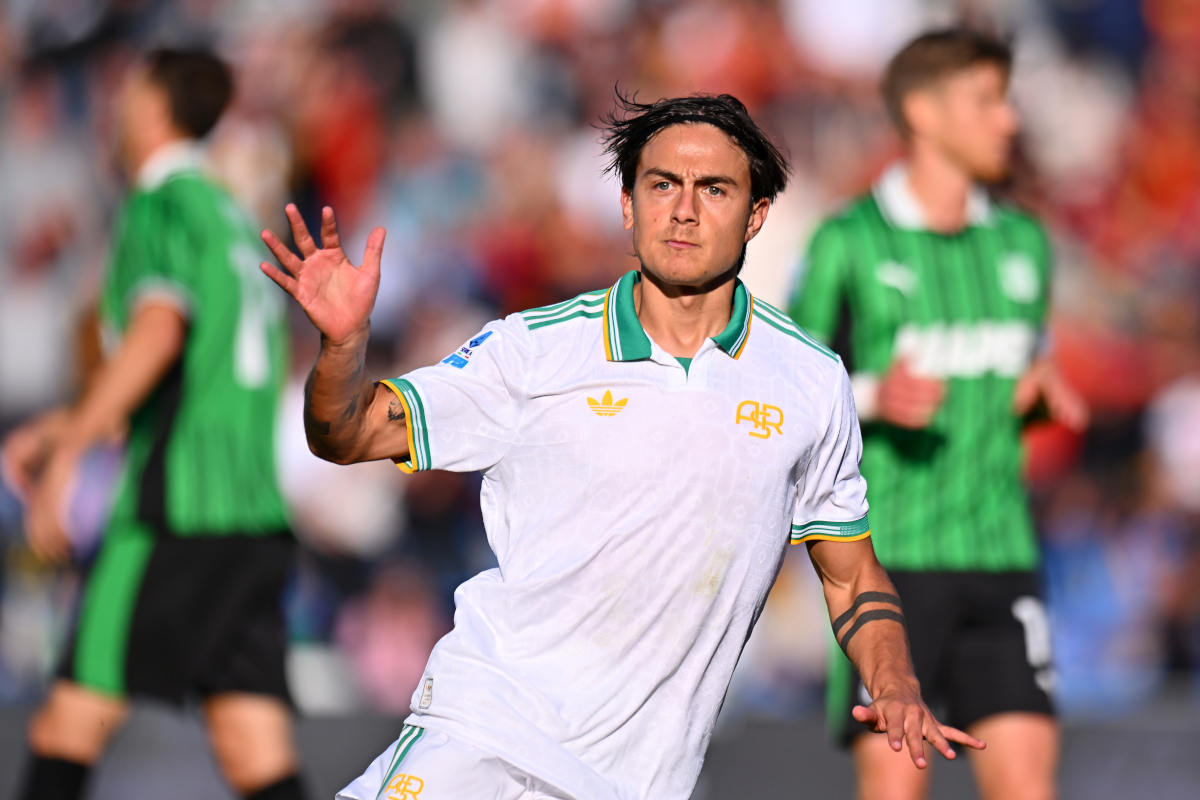 SASSUOLO, ITALY - OCTOBER 26: Paulo Dybala of AS Roma celebrates scoring his team