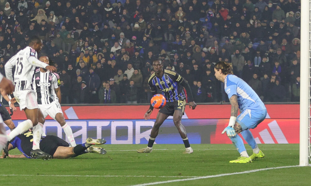 PISA, ITALY - DECEMBER 27: Pierre Kalulu of Juventus FC scores a goal during the Serie A match between Pisa SC and Juventus FC at Arena Garibaldi on December 27, 2025 in Pisa, Italy. (Photo by Gabriele Maltinti/Getty Images)
