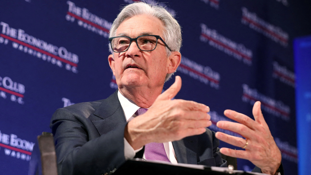 Powell won't weigh in on Trump's search for new Fed chair replacement