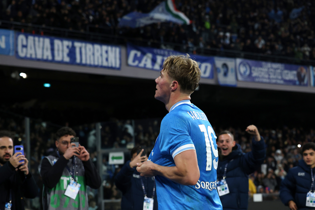 NAPLES, ITALY - DECEMBER 07: Rasmus Hojlund of SSC Napoli celebrates scoring his team