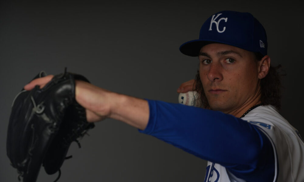 Astros To Sign Ryan Weiss To Major League Deal